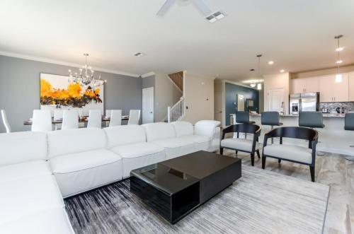 701 Sandy Ridge Dr Villa 9036hs