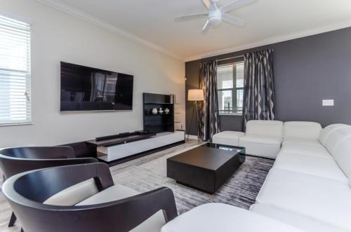 701 Sandy Ridge Dr Villa 9036hs