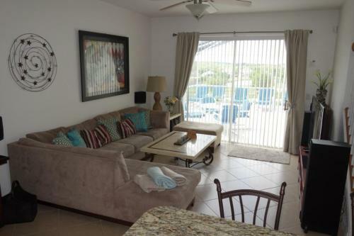 Marianne's Highlands Reserve Villa - Five Bedroom Home