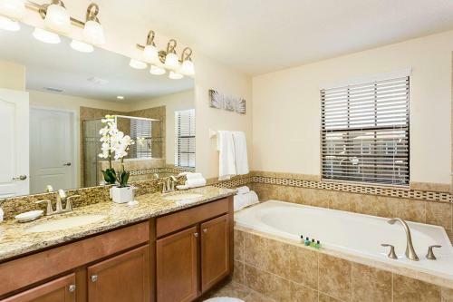 Champions Gate - Five Bedroom Villa - Cg005