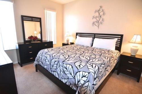 La Mirage Apartment 745