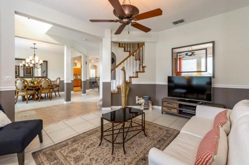 Belfry Villa 337 Davenport