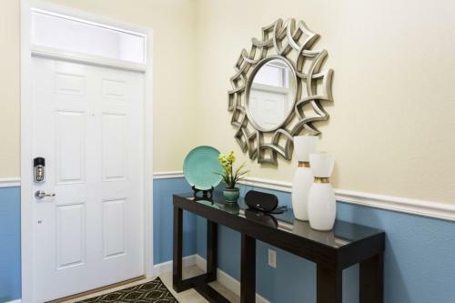 Champions Gate - Eight Bedroom Villa - Cg022