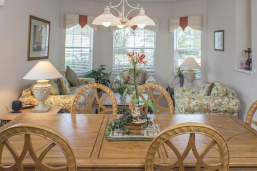 Frank's Highland Reserve Villa - Five Bedroom Home