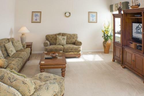 Frank's Highland Reserve Villa - Five Bedroom Home