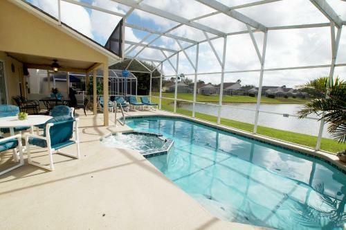 Lakeside Villa Bloomingdale