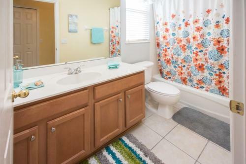 Lyn's Highlands Reserve Villa - Five Bedroom Home