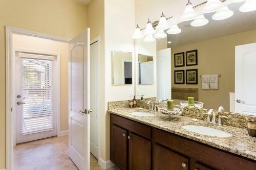 Champions Gate - Eight Bedroom Home - Cg016