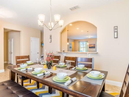 Oak Tree Villa 4127