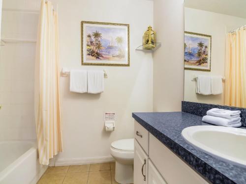 Villa Kensington Drive Unit 24