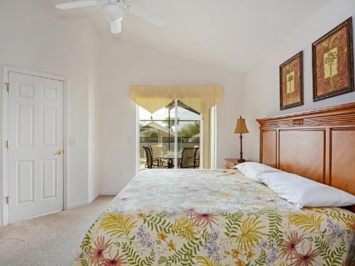 Villa Kensington Drive Unit 24