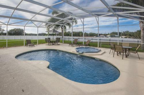 Magical Sand Hill Villa - Five Bedroom Home