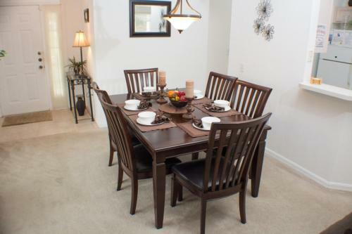 Andy's Westridge Villa - Four Bedroom Home