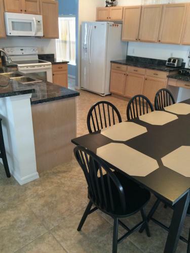 Summer Breeze Villa - Disney Vacation Home