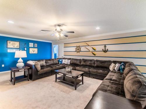 Villa Windsor At Westside Platinum - 800 Holiday Home