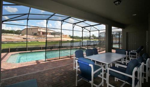 8 Br Villa #1189 At Windsor Of Westside