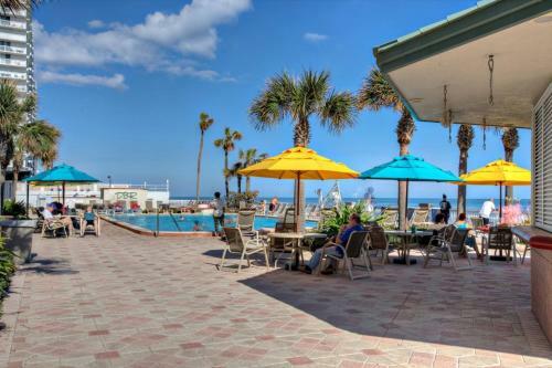 Daytona Beach Resort Unit #817