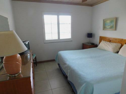 Apartamento The Grove Beach Condominiums