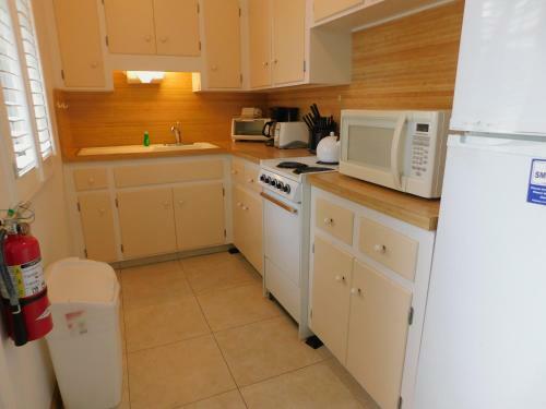 Apartamento The Grove Beach Condominiums
