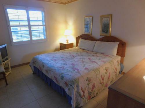 Apartamento The Grove Beach Condominiums