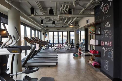 Hotel Moxy Denver Cherry Creek