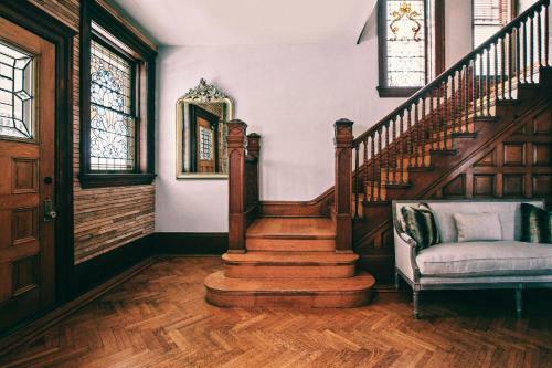 Henry Lee House