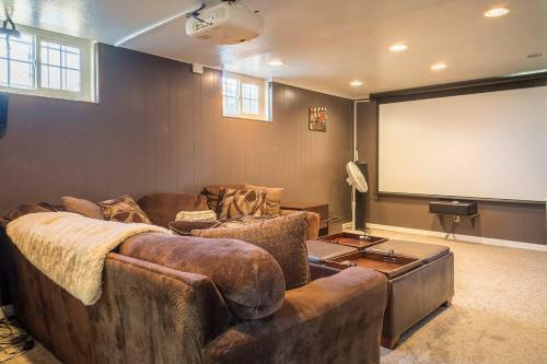 Apartamento Hot Tub Movie Room Great For Groups