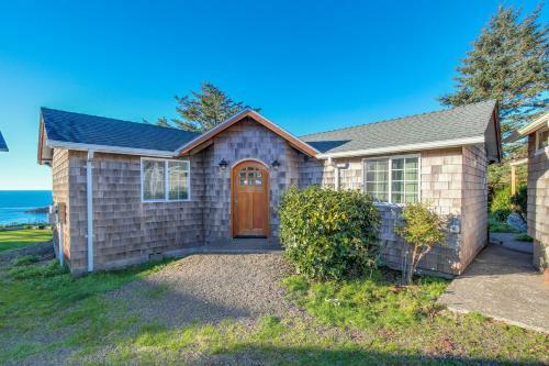 Pirate Cove Cottage 1