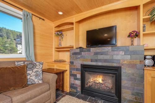 Pirate Cove Cottage 1