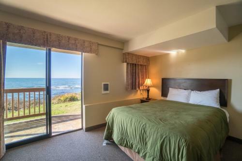Surf Rider House 3139
