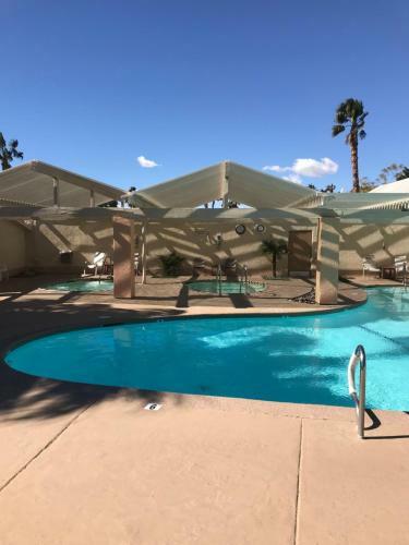 Hotel 74711 Dillon Road Sky Valley Resort Mineral Waters