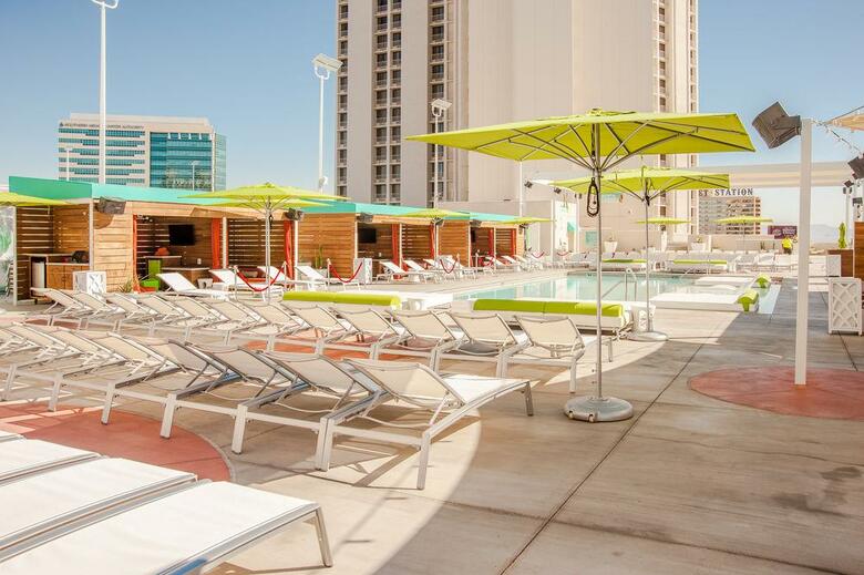 Plaza Hotel & Casino