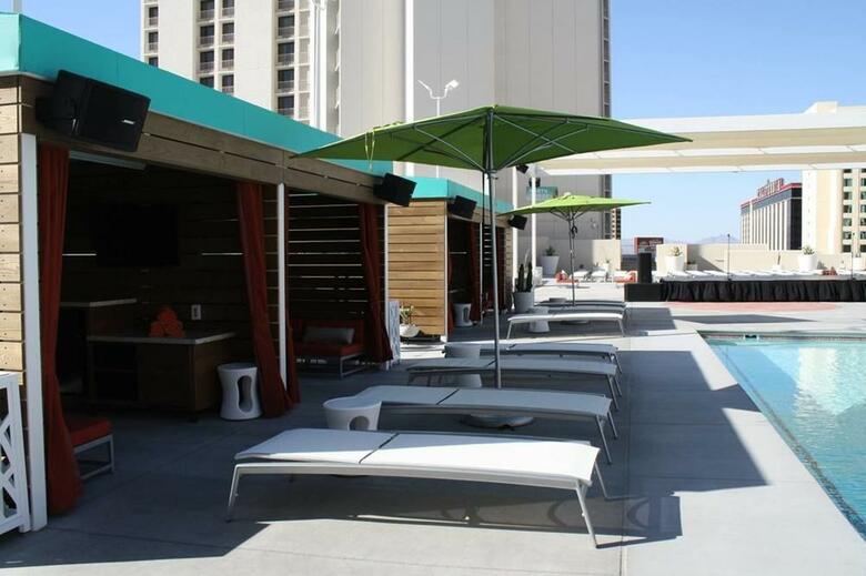 Plaza Hotel & Casino