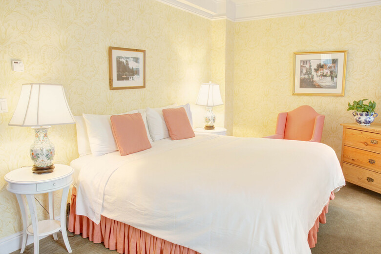Hotel Roger Smith