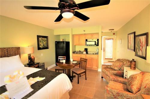 Beso Del Sol #409 One-bedroom Apartment