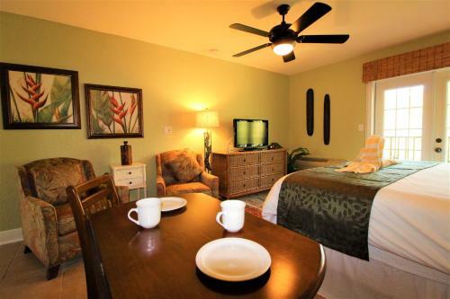 Beso Del Sol #409 One-bedroom Apartment