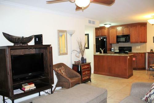 950 Broadway Two-bedroom Apartment