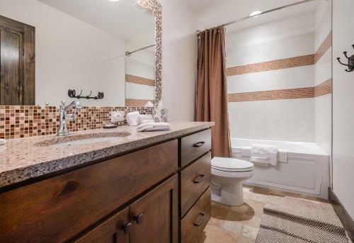 Clearwater Chalet At Tamarack Resort