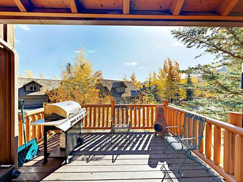 167 Club Cottage Dr Home