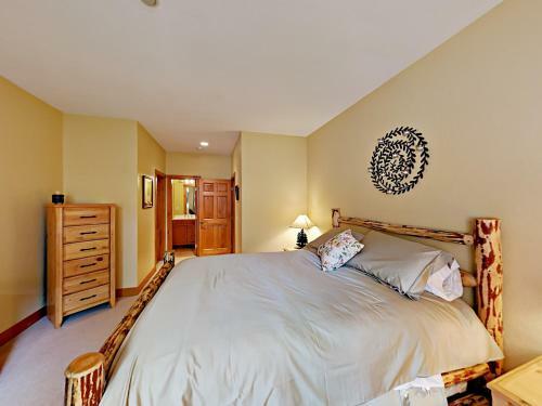 167 Club Cottage Dr Home