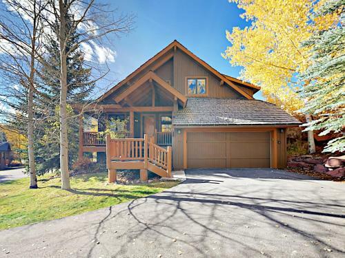 167 Club Cottage Dr Home