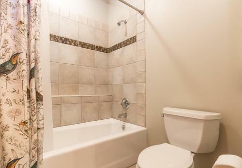 1054 Gold Dust Dr Edwards Home