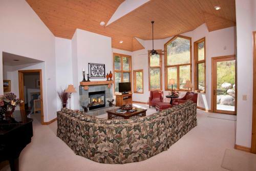 Arrowhead 254
