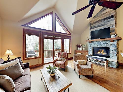 597 Sawatch Drive Townhome Townhouse