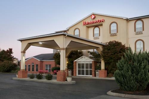 Hotel Ramada By Wyndham Elizabethtown