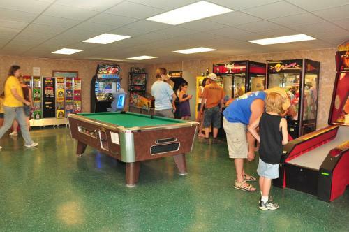 Plymouth Rock Camping Resort Park Model 20