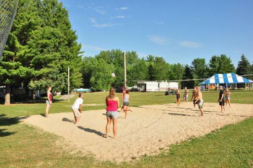 Plymouth Rock Camping Resort Park Model 20