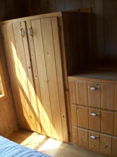Plymouth Rock Camping Resort Deluxe Cabin 18