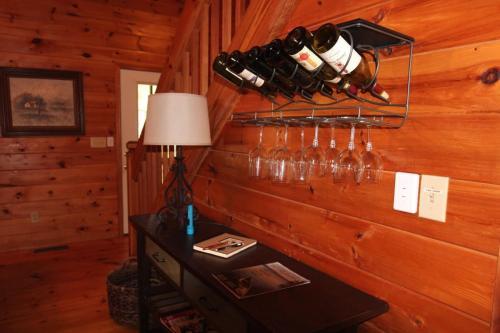 Hook Wine And Linger