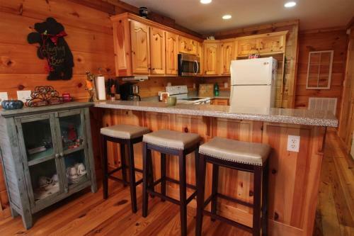 Laughing Bear Cabin